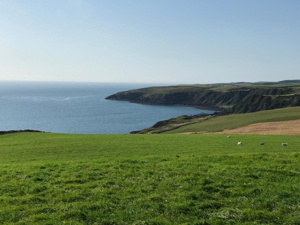 Bunnahabhain 5 - Farm Stay - Stunning Sea And Rural Views 스트란래어 외부 사진